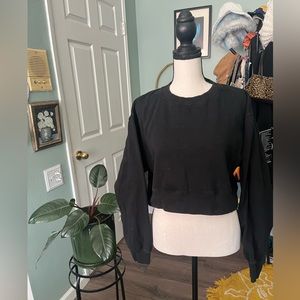 Cropped black crew neck